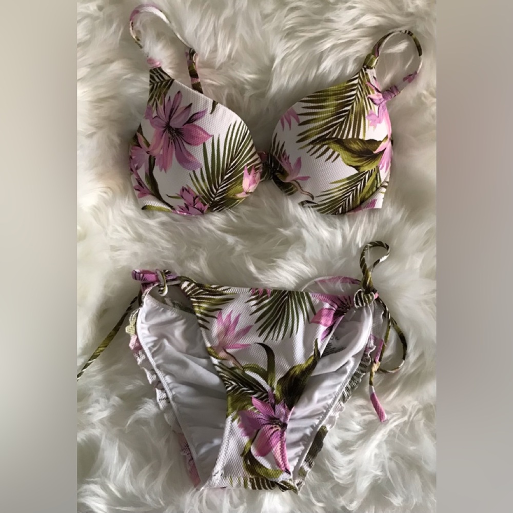 Shade and Shore 2 Piece Bikini Tropical Print